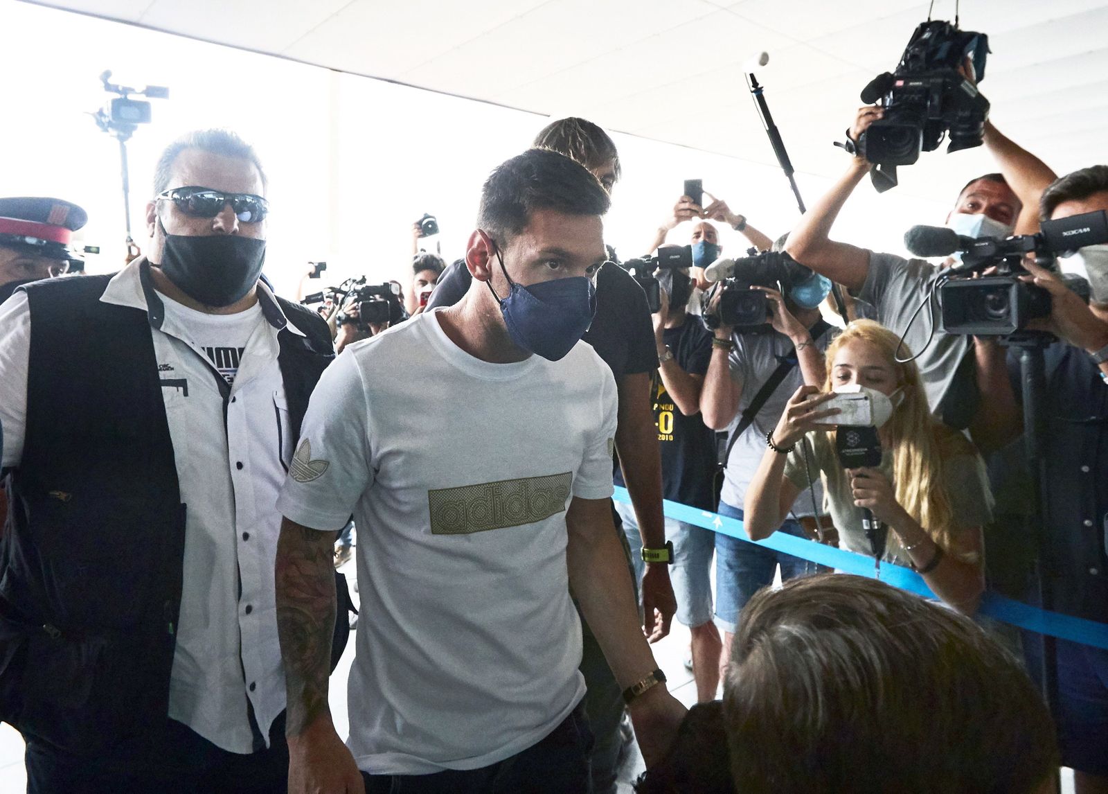 Galería: Messi, de la seriedad en Barcelona a la euforia en París