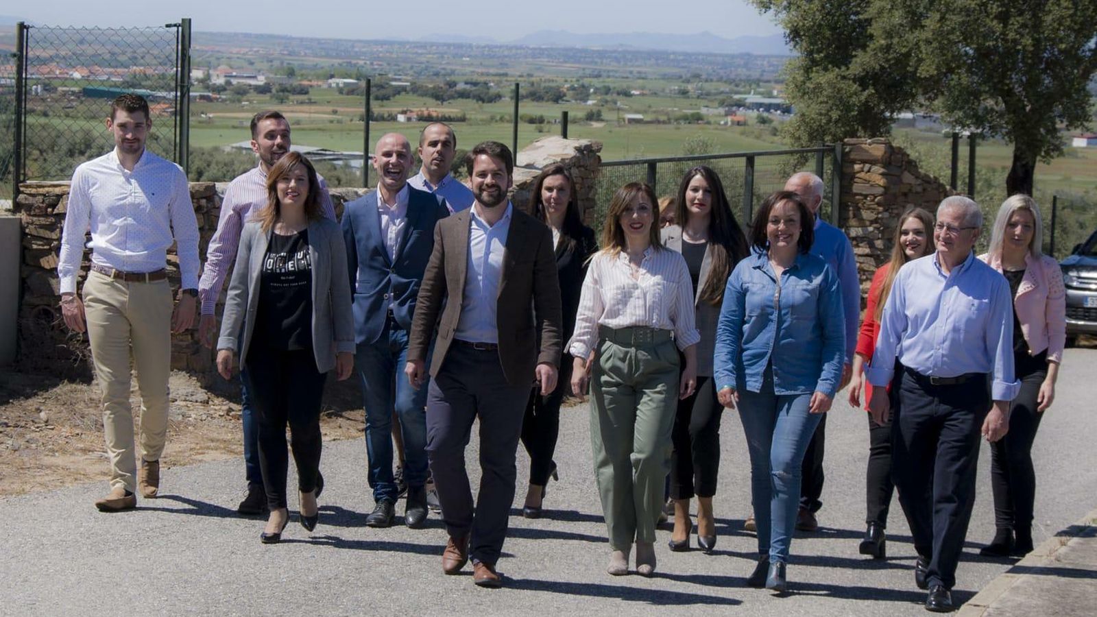José Luis Cabrera, al frente de su equipo en Alcaracejos.