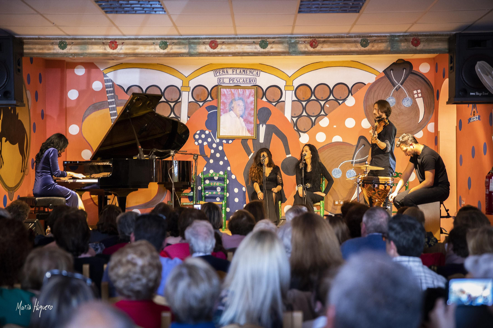 ‘La Reina Gitana’ llena la Peña El Pescaero