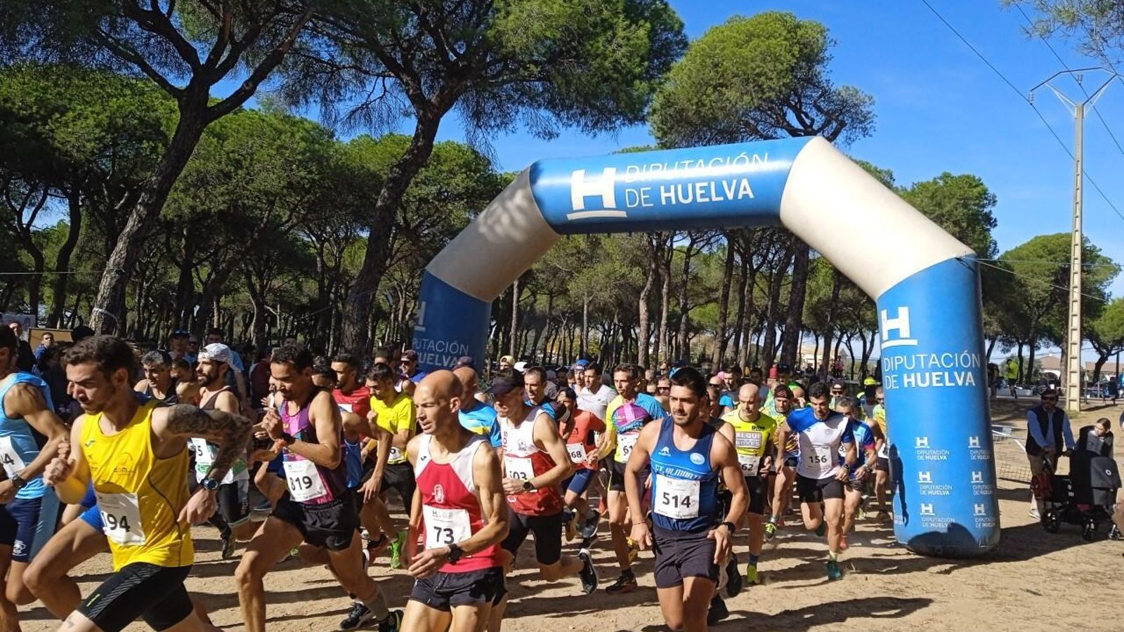 El cross de Cartaya volvió a contar con una gran participacion.