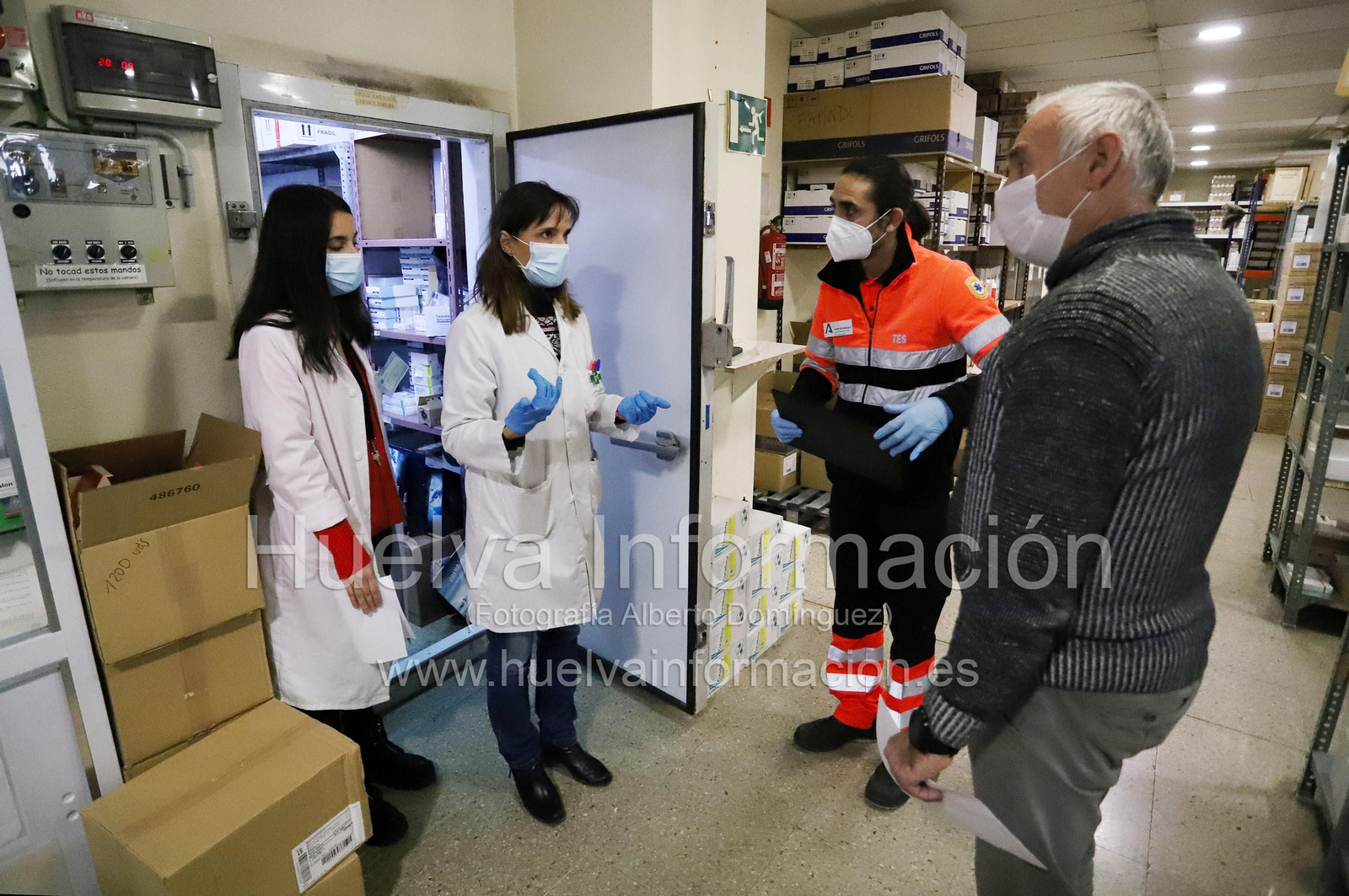 La llegada de las vacunas de la Covid-19 a Huelva en imágenes