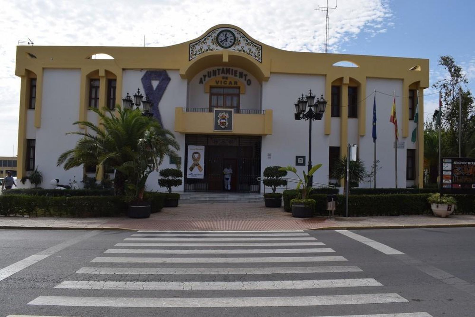 Vícar crea la Comisión Local de Emergencia Social para luchar contra el coronavirus