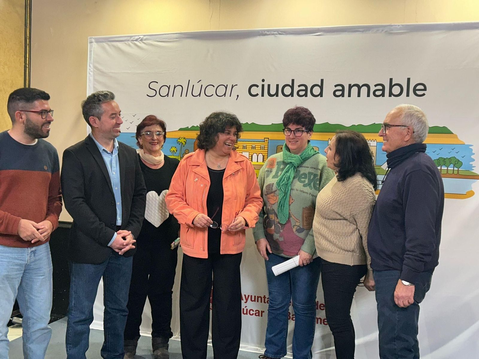 Carmen Álvarez y su equipo de gobierno.