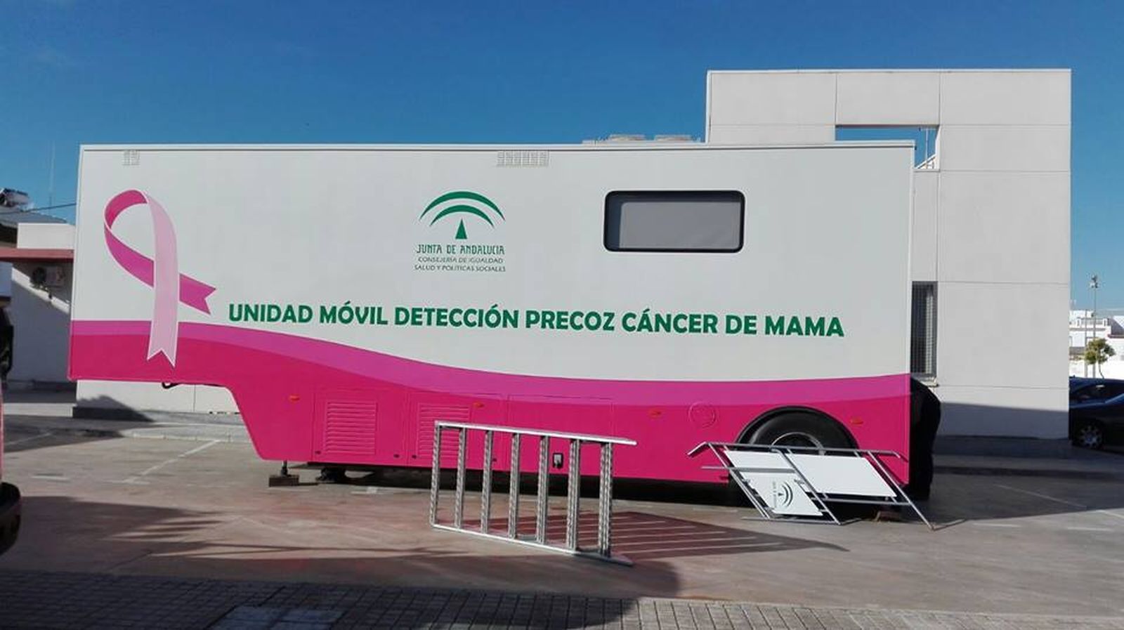 La unidad móvil de detección de cáncer de mama de la Junta de Andalucía.