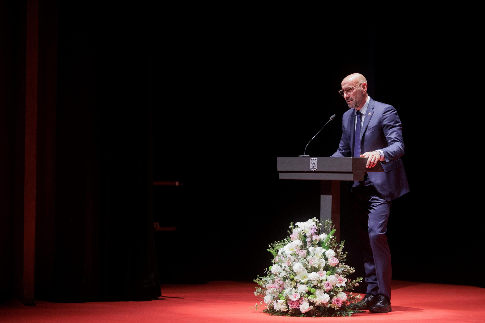 Las imágenes de la entrega del título de Hijo Predilecto de San Fernando a Monchi.