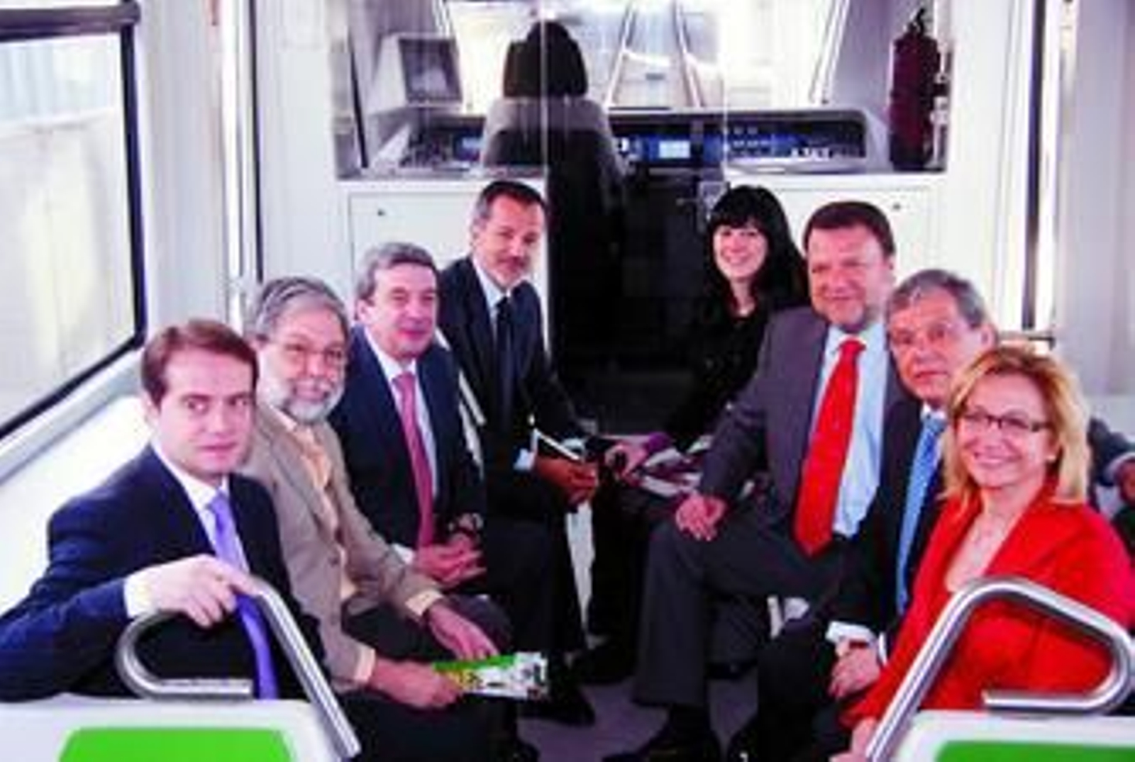 Antonio Conde, Francisco Toscano, Luis García Garrido, José Luis Nores, Belén Gualda, Alfredo S. Monteseirín, Juan Ramón Troncoso y Carmen Tovar.
