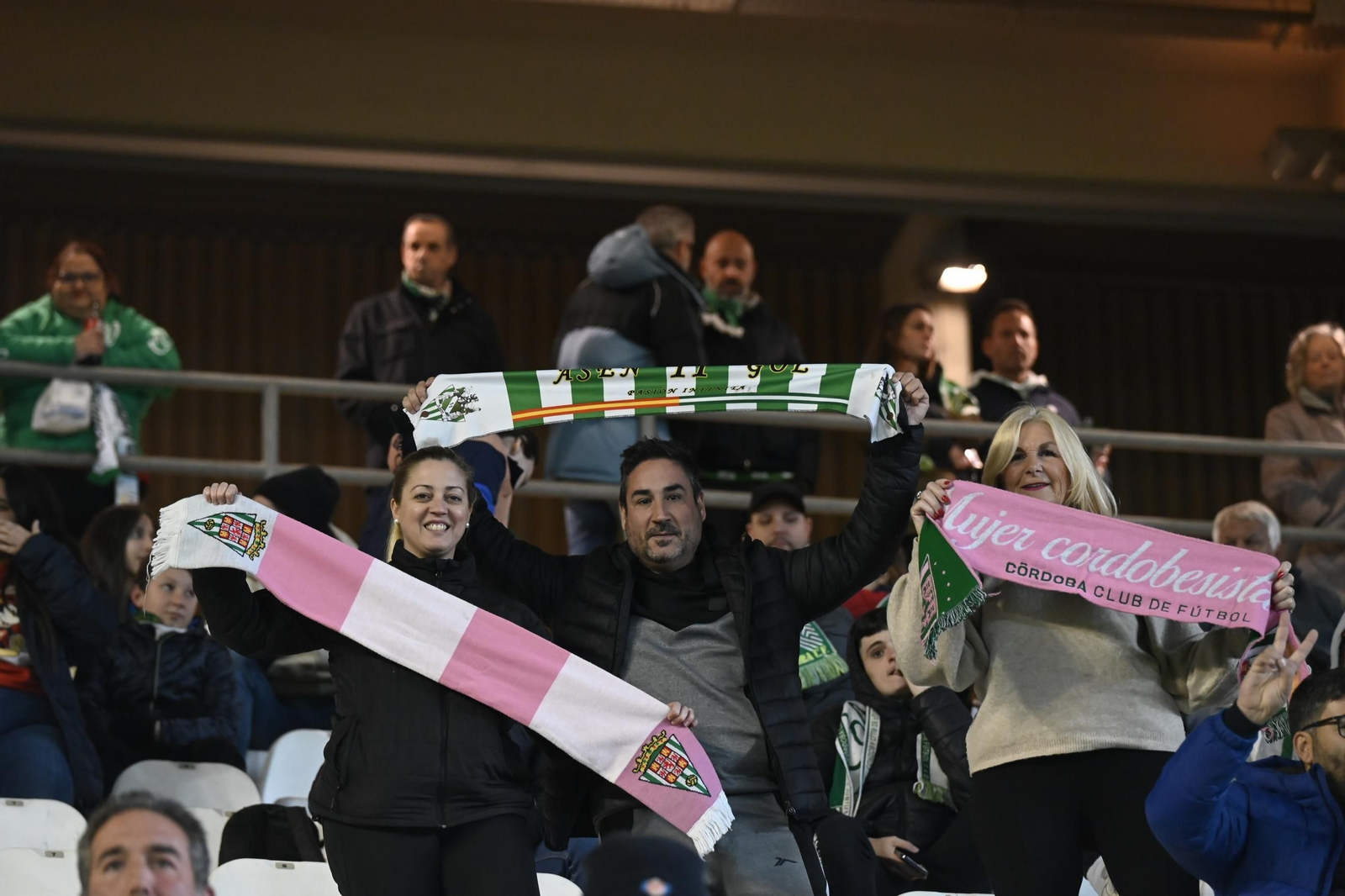 Las mejores fotos del gran ambiente en El Arcángel para el Córdoba CF - Eibar Las mejores fotos del gran ambiente en El Arcángel para el Córdoba CF - Eibar