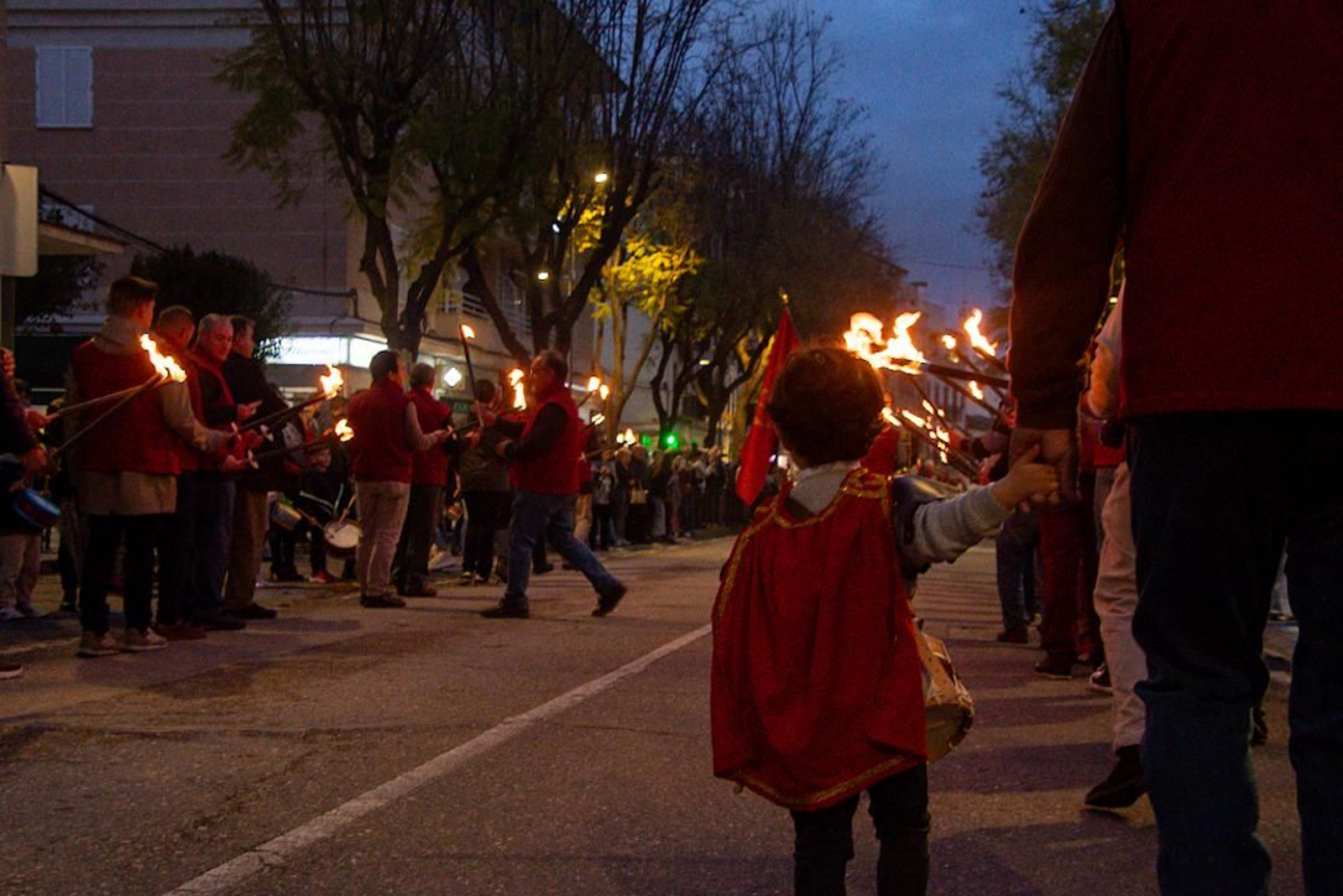 La tamborada de la Centuria Romana Munda en Montilla, en imágenes