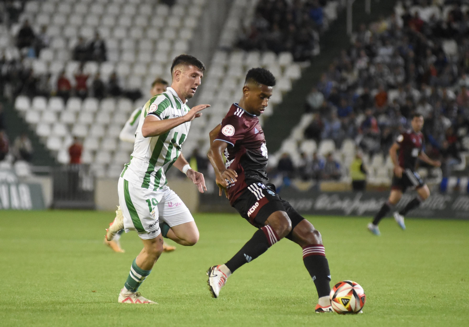 Imágenes del partido entre el Córdoba y el Recreativo de Huelva en El Arcángel