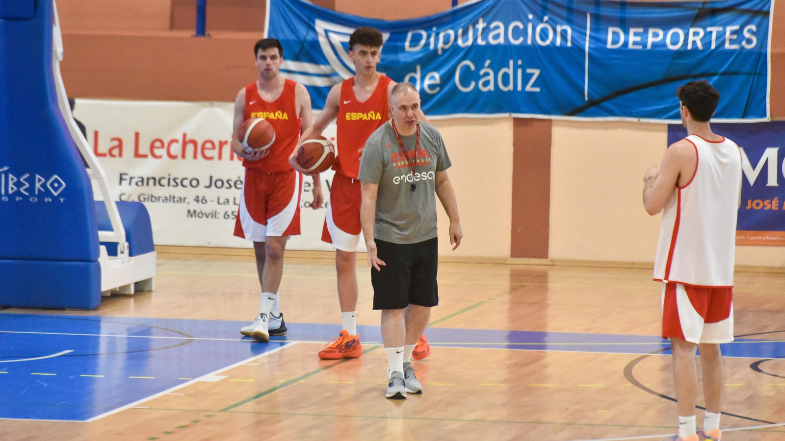 La selección española sub-20 de baloncesto ya se entrena en La Línea La selección española sub-20 de baloncesto ya se entrena en La Línea