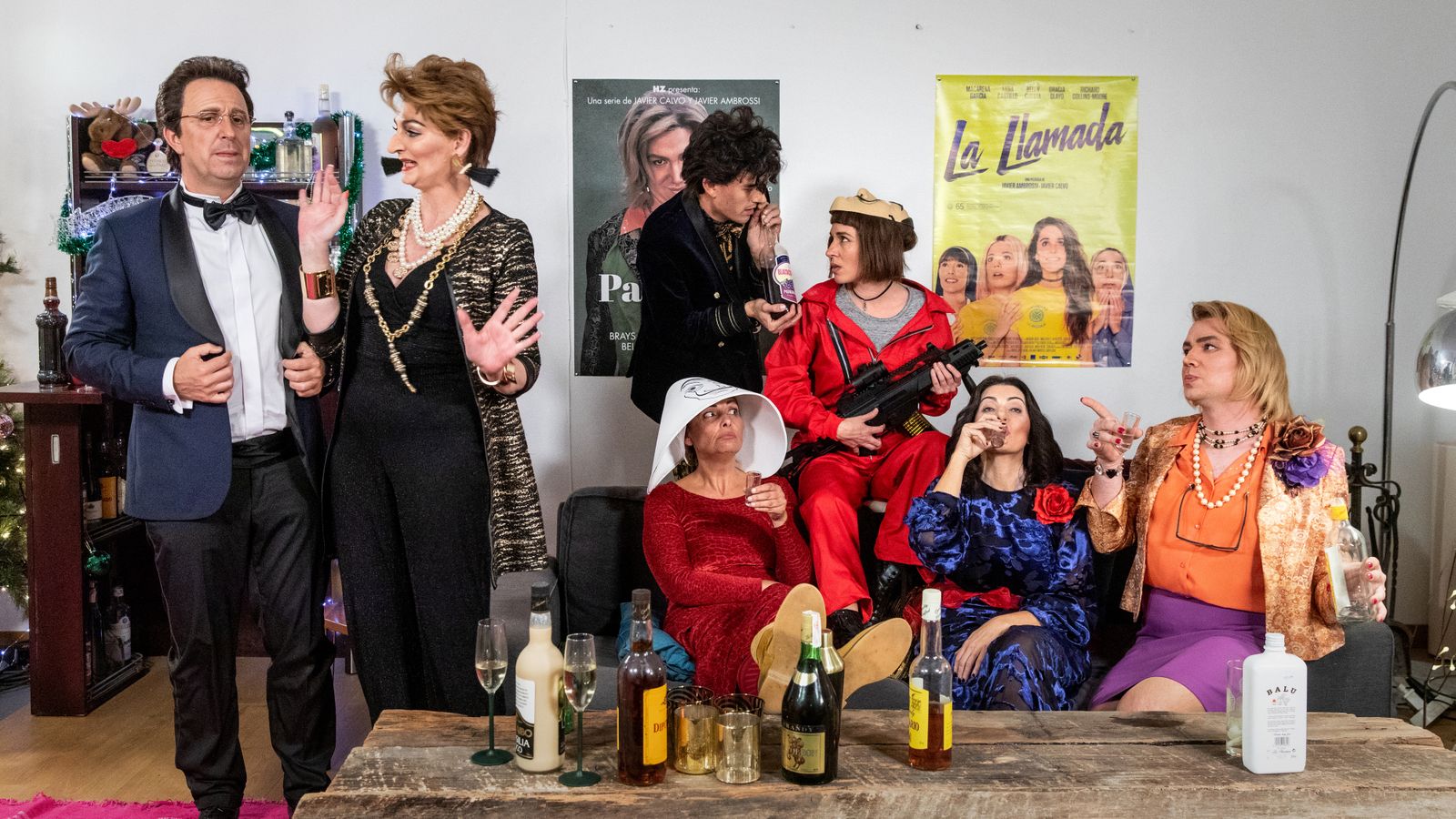 La original cena de Nochevieja en casa de Los Javis con personajes famosos.