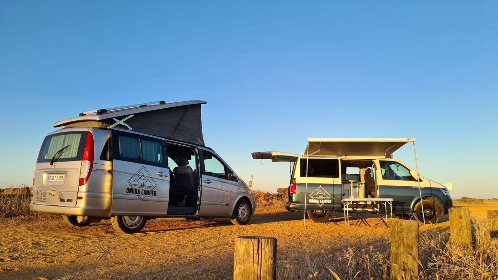 Una de las furgonetas camperizadas para visitar Huelva de la empresa Onuba Camper.