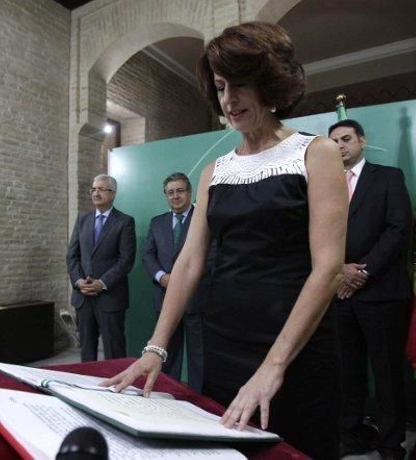 La nueva comisionada revisará el plan del Polígono Sur con los vecinos