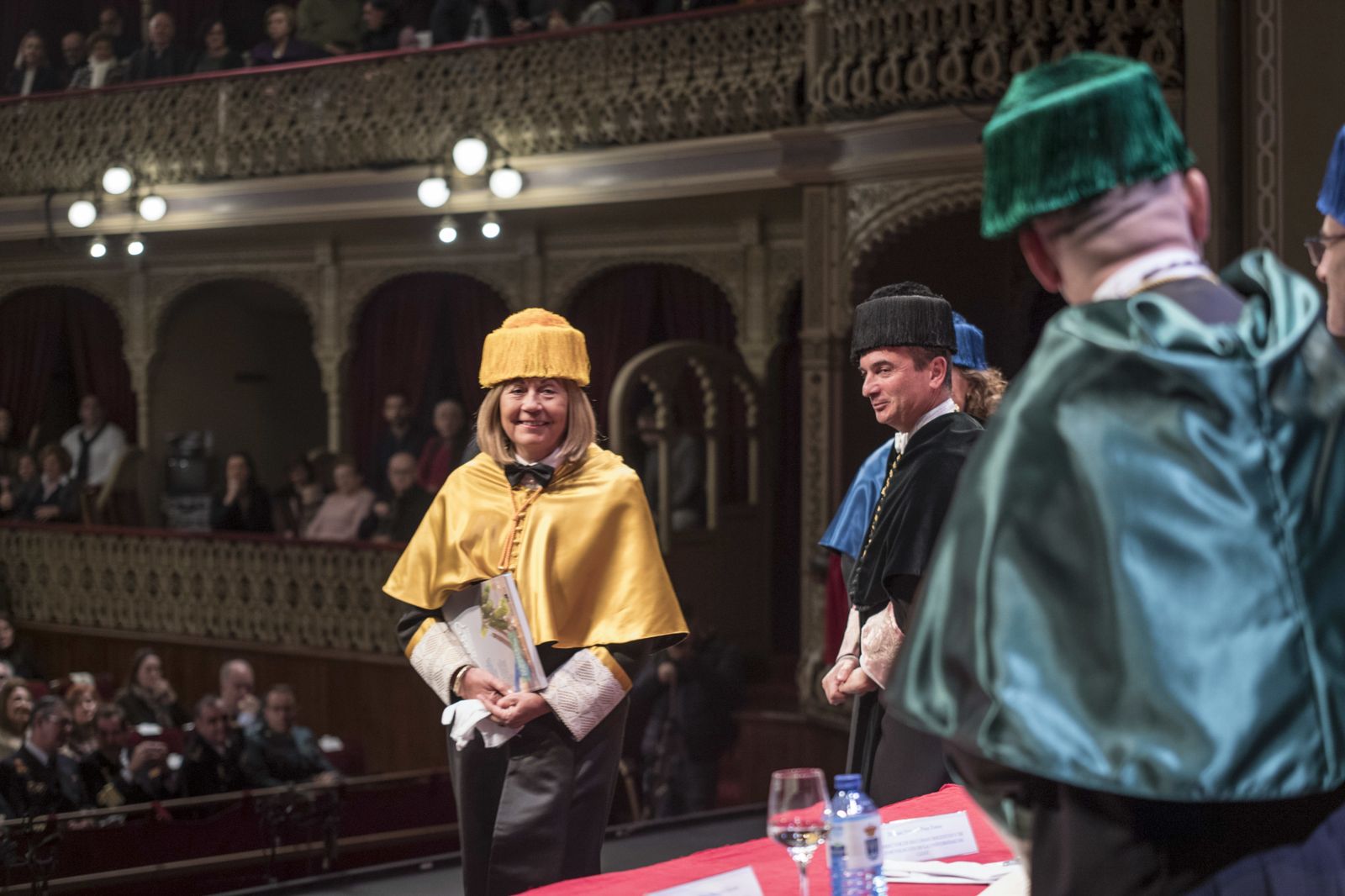 Imágenes del acto de investidura de nuevos doctores de la UCA y entrega de Premios Extraordinarios de Doctorado