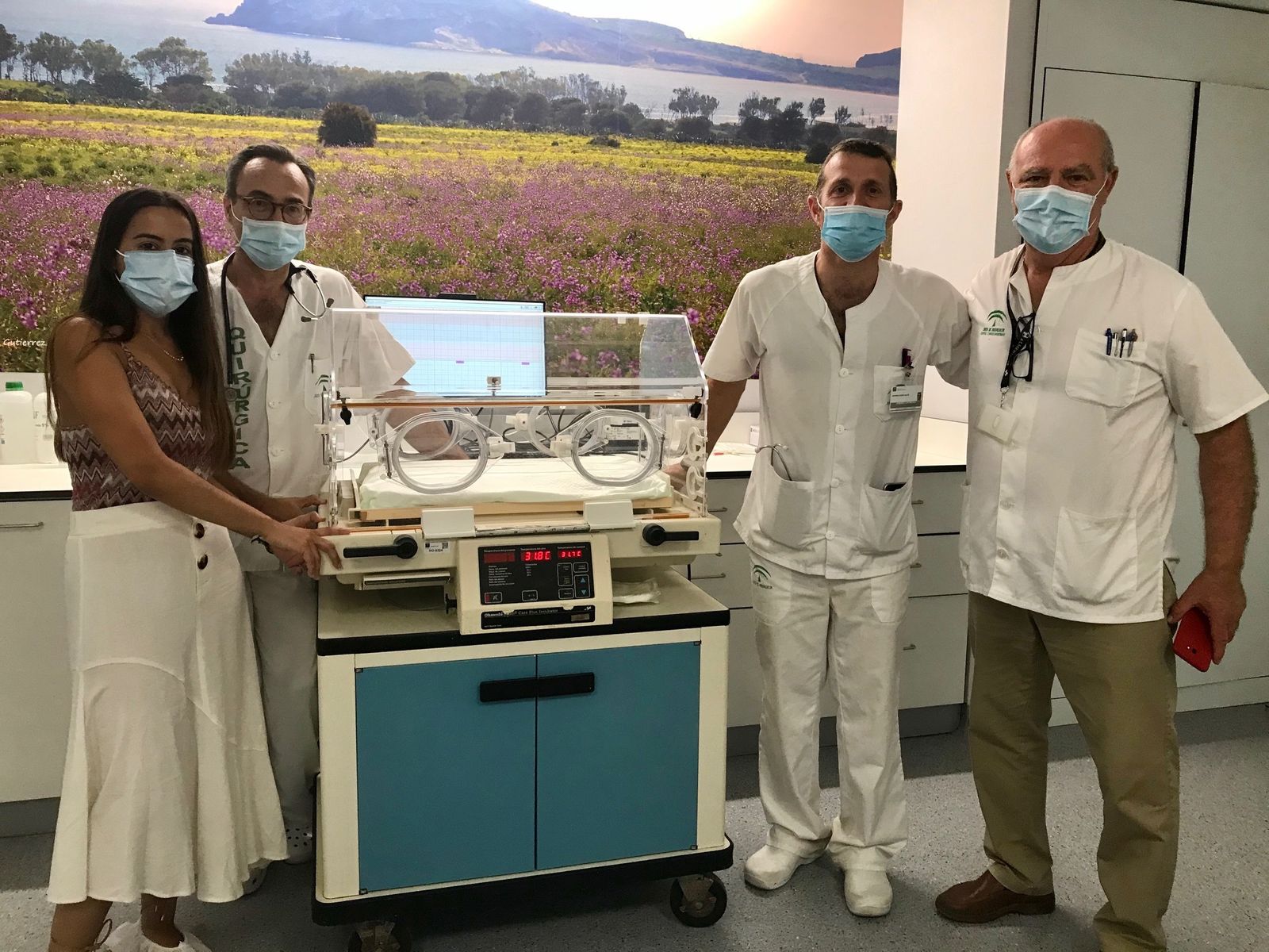 Donación de seis incubadoras a un hospital saharaui