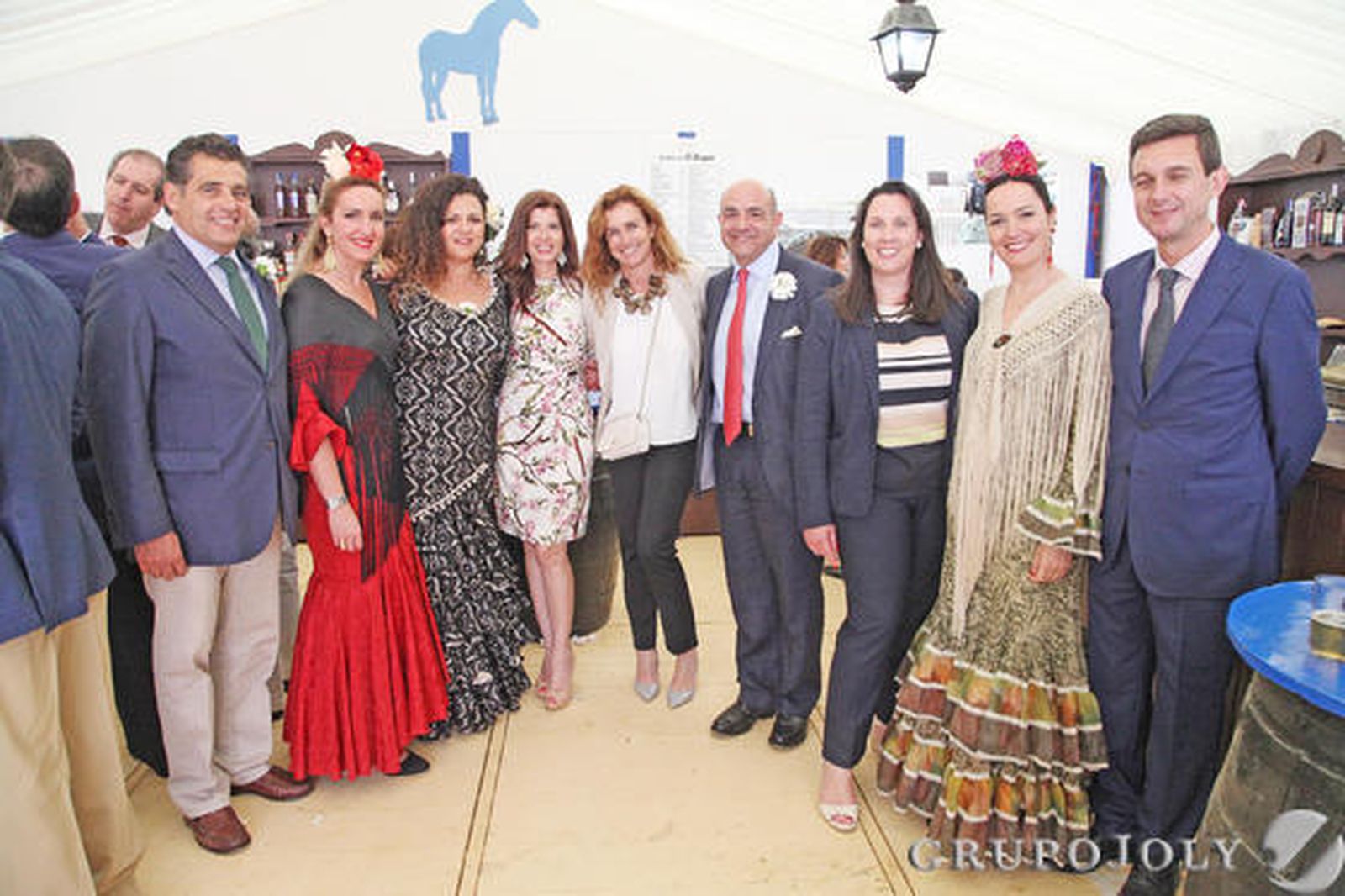 John Isola, Teresa Aumesquet, Rocío Corrales, Sandra Corrales, Cristina Berroso, George Gaggero, Angeline Bayly, Carmen Aumesquet y Miguel Berraquero.

Foto: Vanesa Lobo