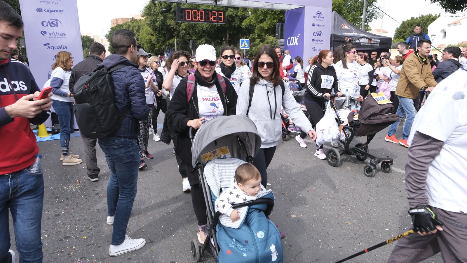 Imágenes de la Carrera de la Mujer 2023 en Almería