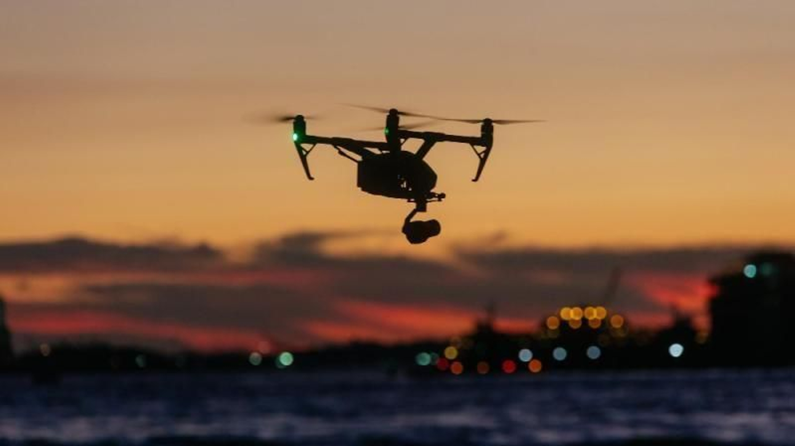 Espectáculos de drones en Granada con UMILES Drone Light ShoW