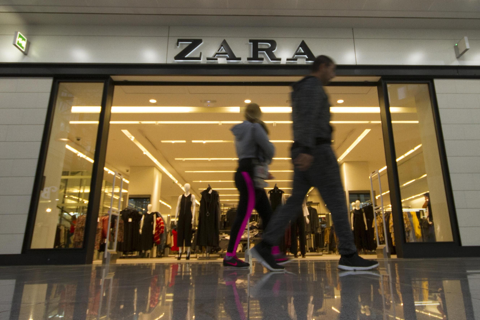 Centro comercial El Serrallo