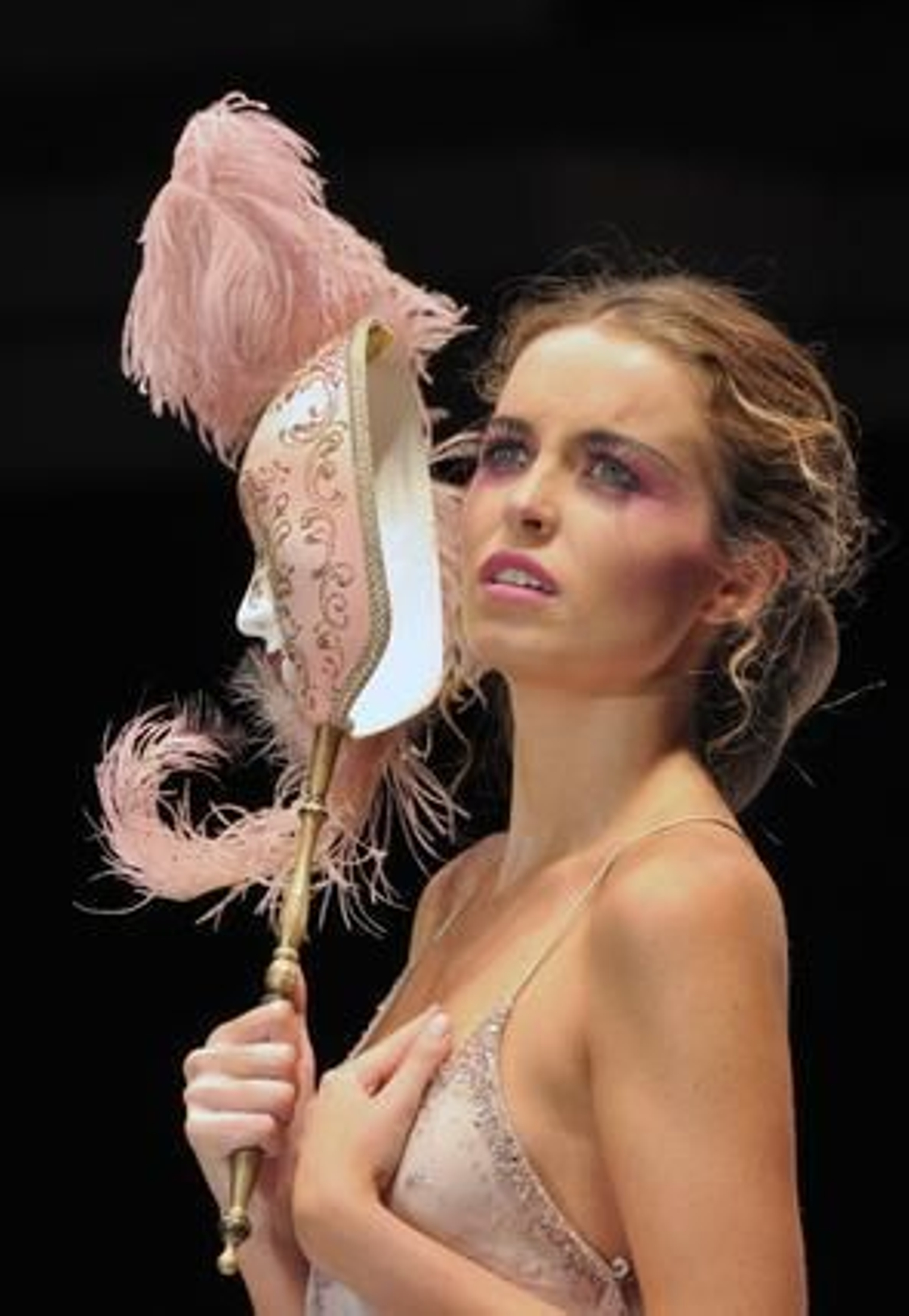 Desfile inaugural de la semana de la moda de Sevilla. 

Foto: Manuel Gómez