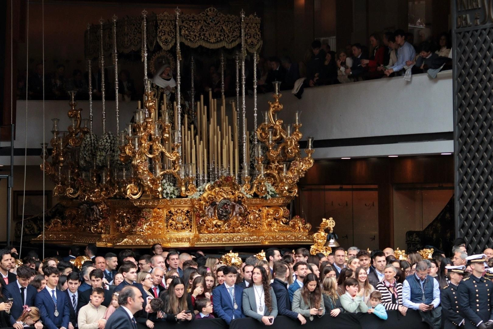 Las fotos de la Legión en el traslado del Cristo de Mena en Málaga este Jueves Santo Las fotos de la Legión en el traslado del Cristo de Mena en Málaga este Jueves Santo