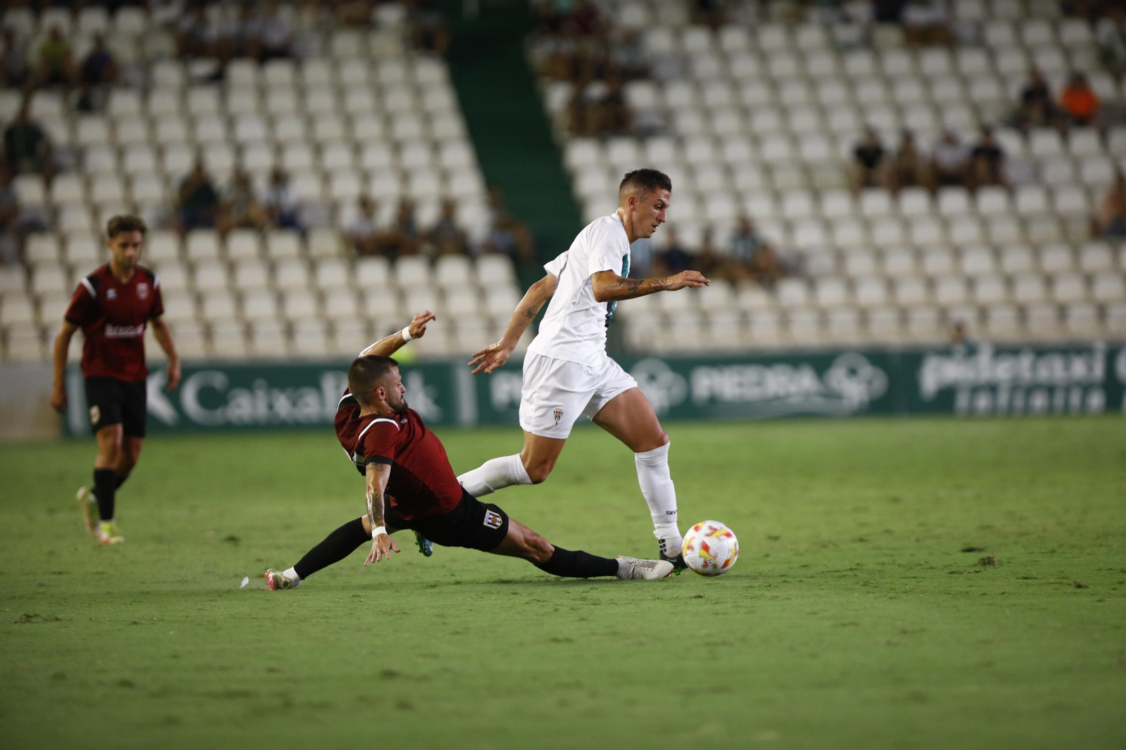 Las imágenes de la victoria del Córdoba CF ante el Mérida