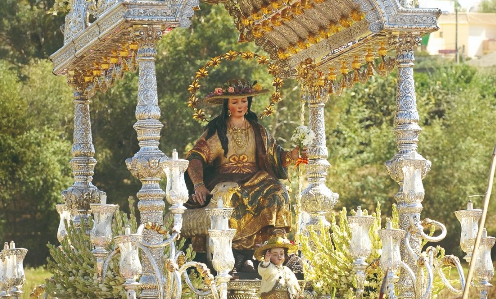 La Divina Pastora irá en la carreta de plata para la romería de 2025