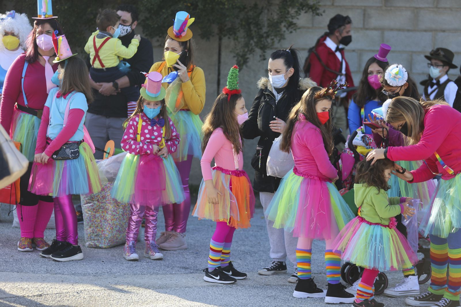 La cabalgata de Reyes recorre Puerto de la Torre, en Málaga, en fotos