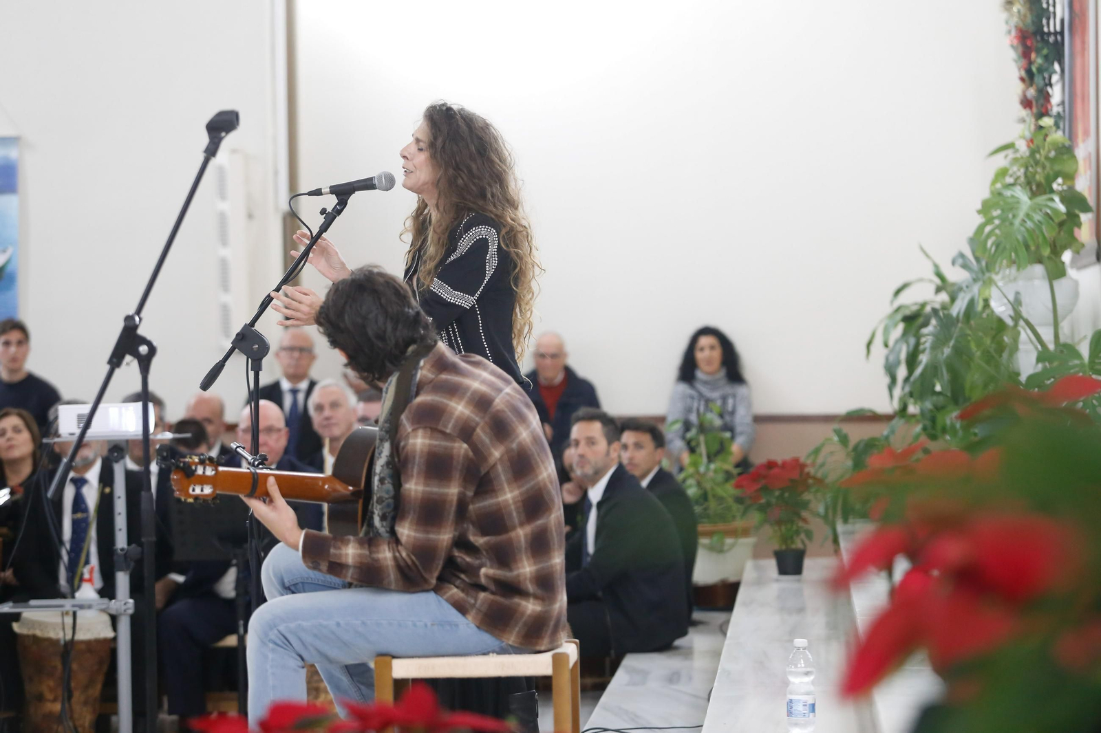 Las fotos del homenaje al padre Pedro por sus 50 años de entrega absoluta a la Piñera
