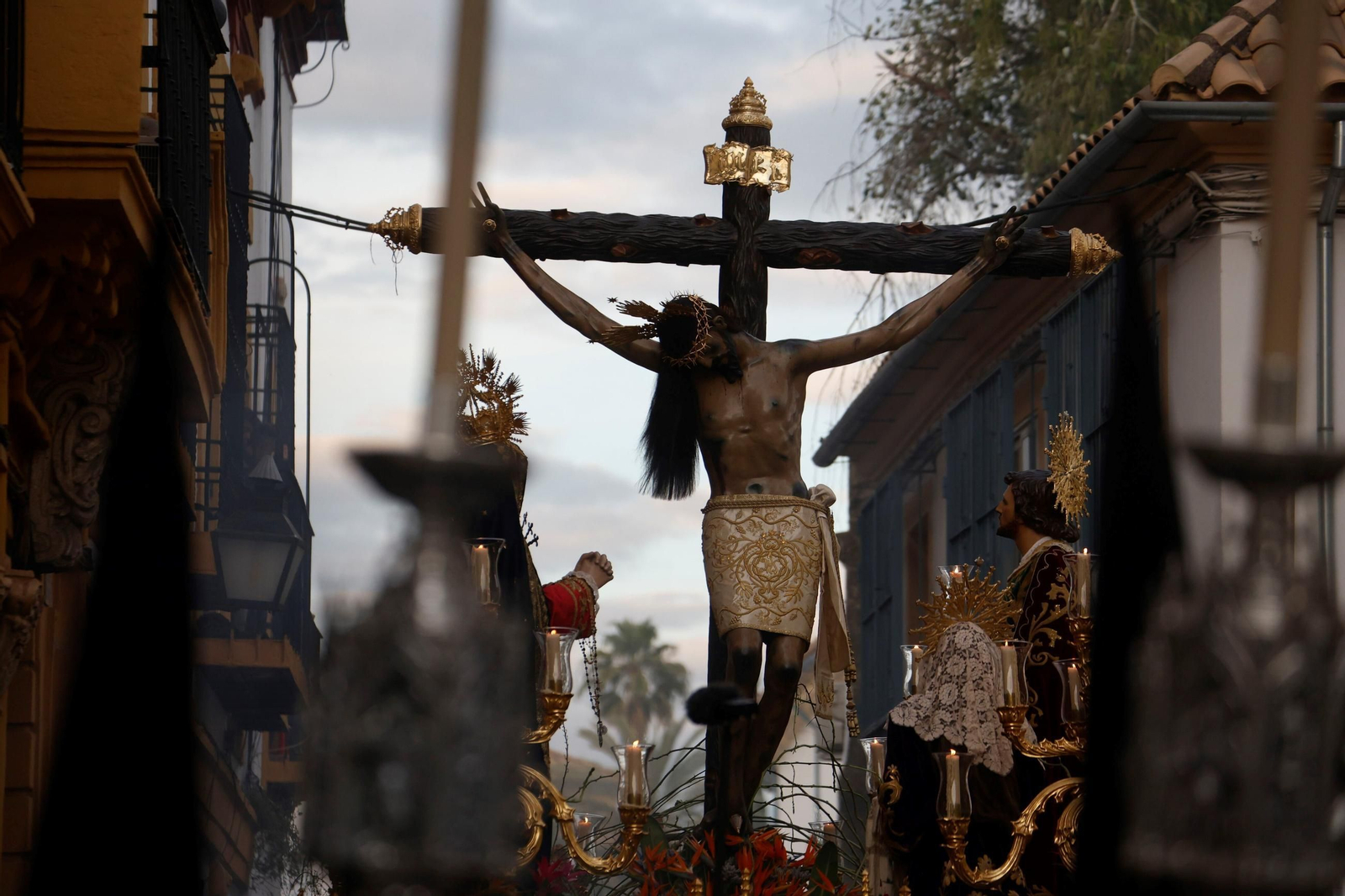 La procesión del Cristo de Gracia en este Jueves Santo de Córdoba, en imágenes