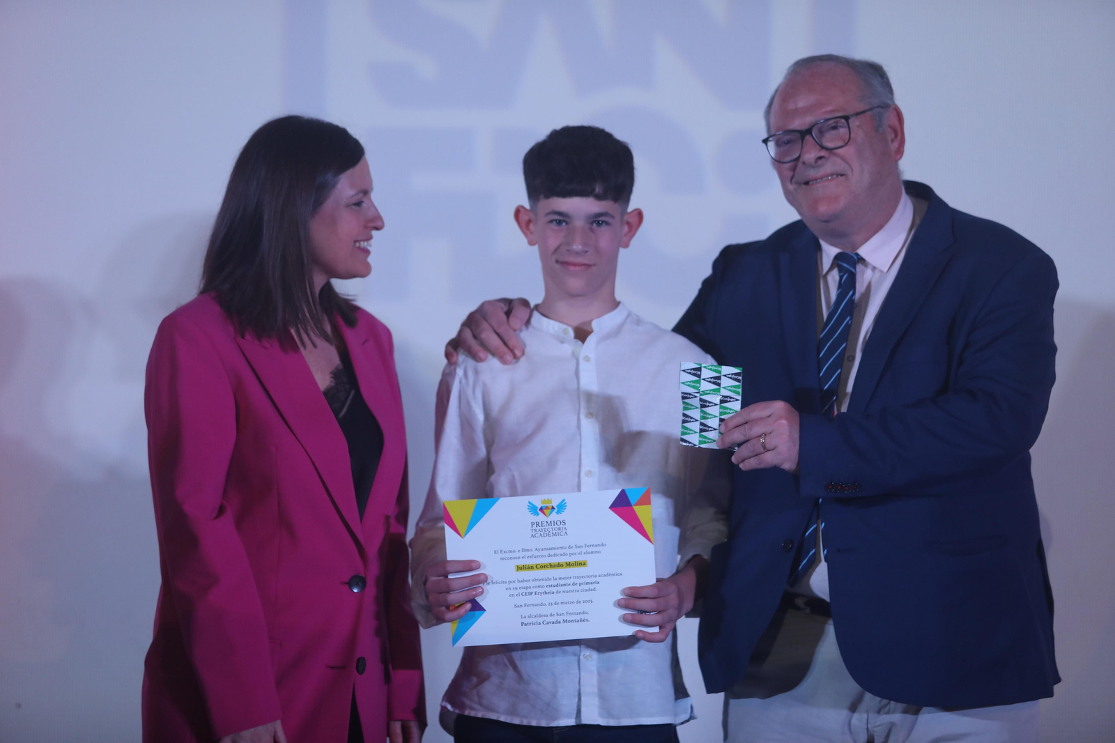 Las imágenes del acto de entrega de premios a los mejores expedientes académicos en San Fernando