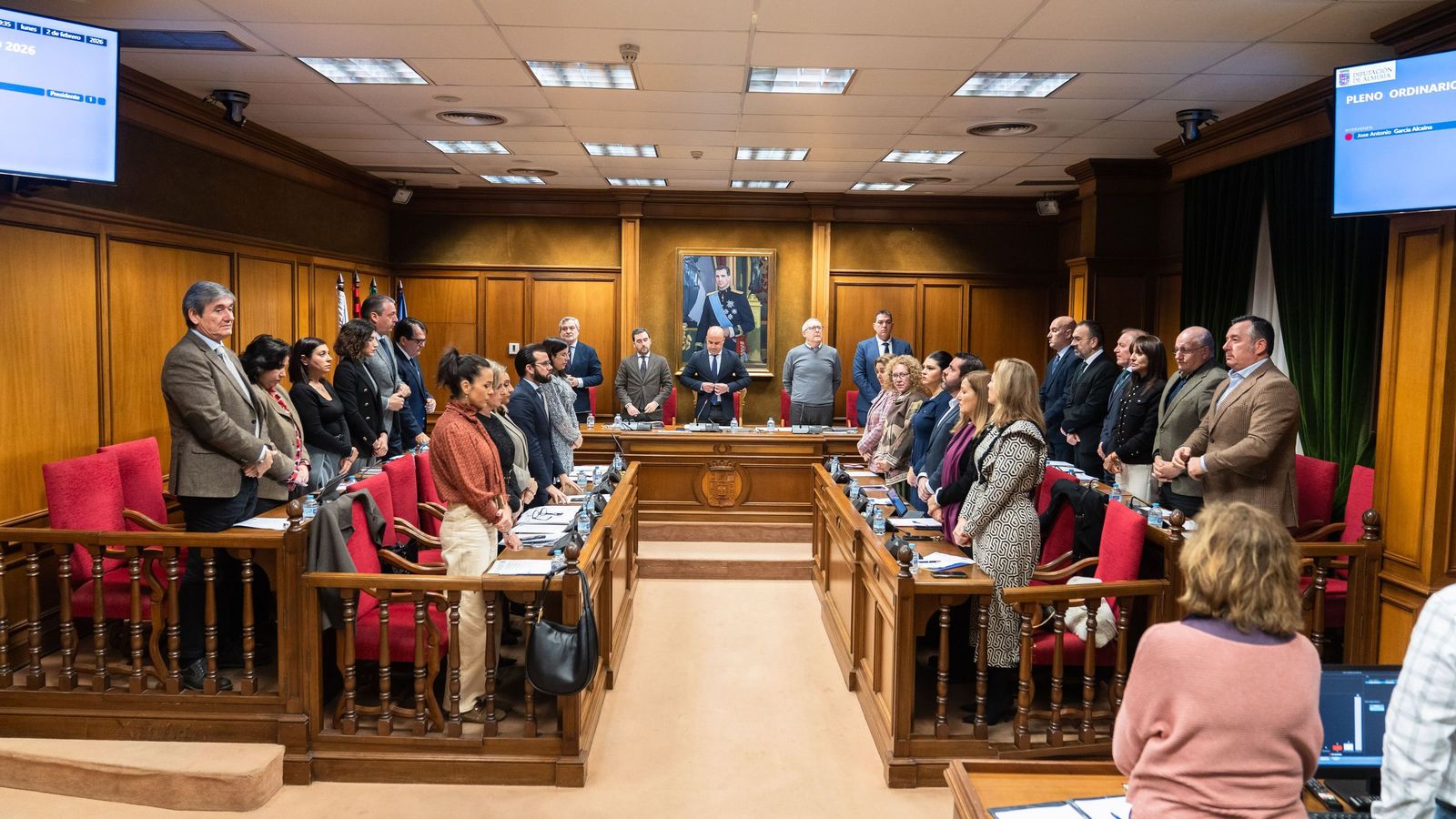MNinuto de silencio por las víctimas del accidente ferroviario de Adamuz.