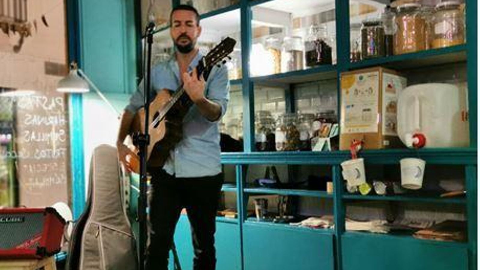 El cantautor malagueño Toba Gutiérrez.