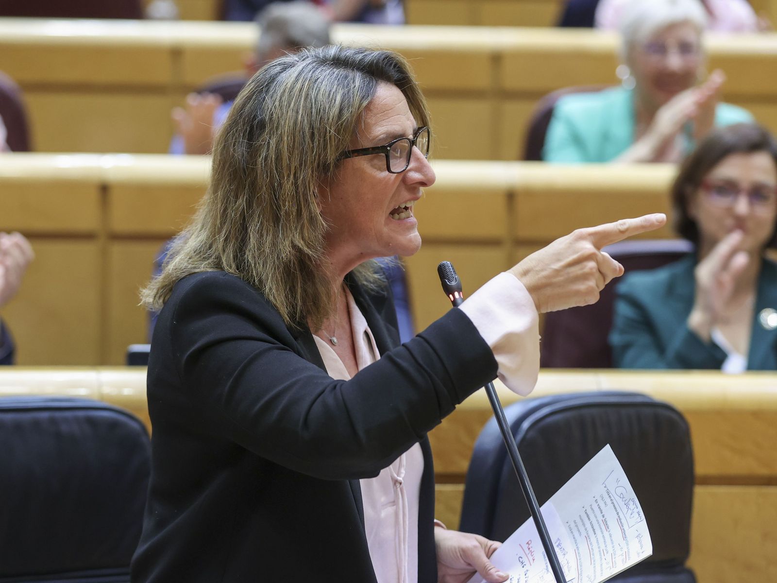 Teresa Ribera durante la sesión de control al Gobierno en el Senado.