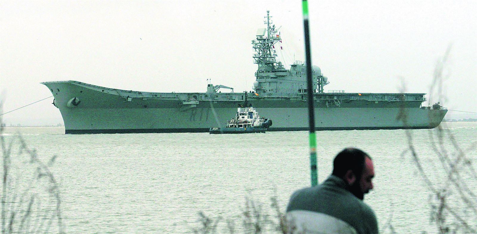 El portaaviones 'Príncipe de Asturias', fotografiado hace una década, cuando aún estaba en servicio.