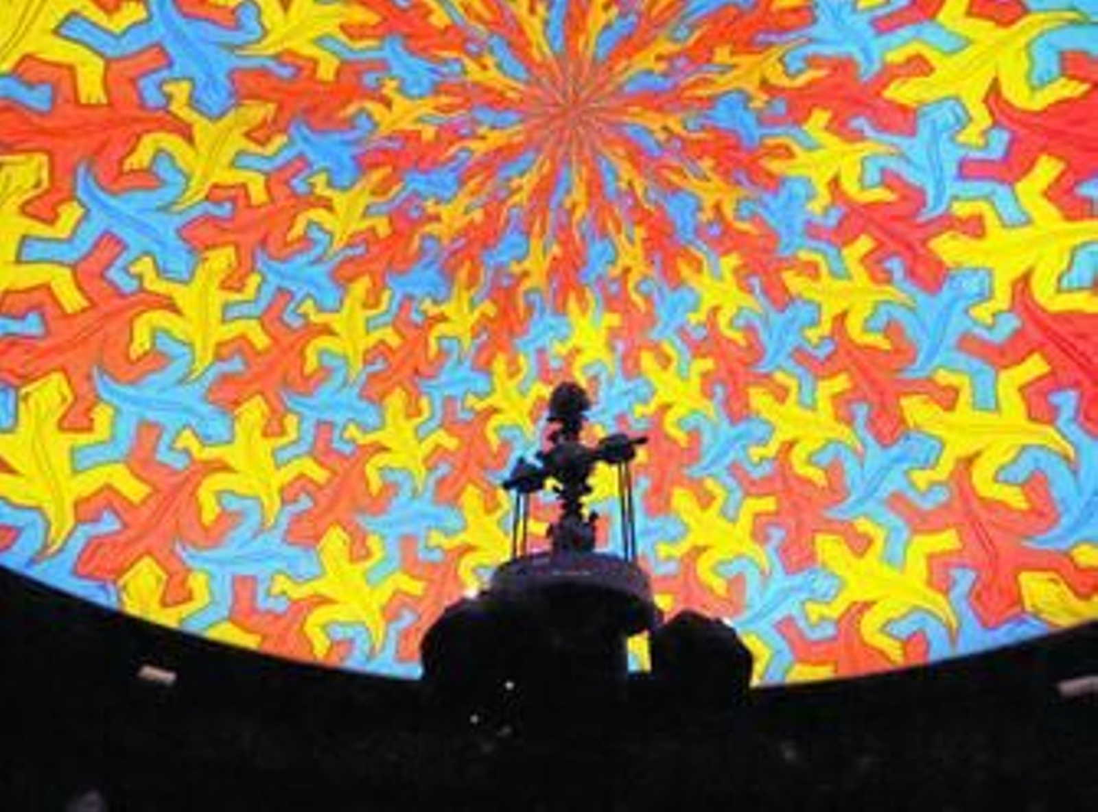 Proyección de 'El Universo de Escher' en el Parque de las Ciencias