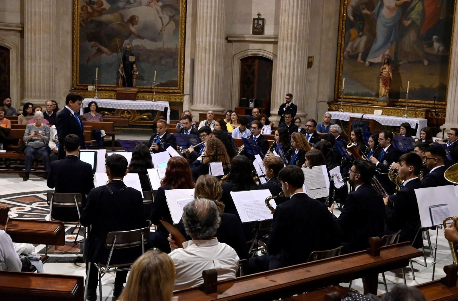El concierto de la banda de la Estrella de Córdoba dentro de las Jornadas de Cultura Funeraria en Andalucía, en imágenes El concierto de la banda de la Estrella de Córdoba dentro de las Jornadas de Cultura Funeraria en Andalucía, en imágenes