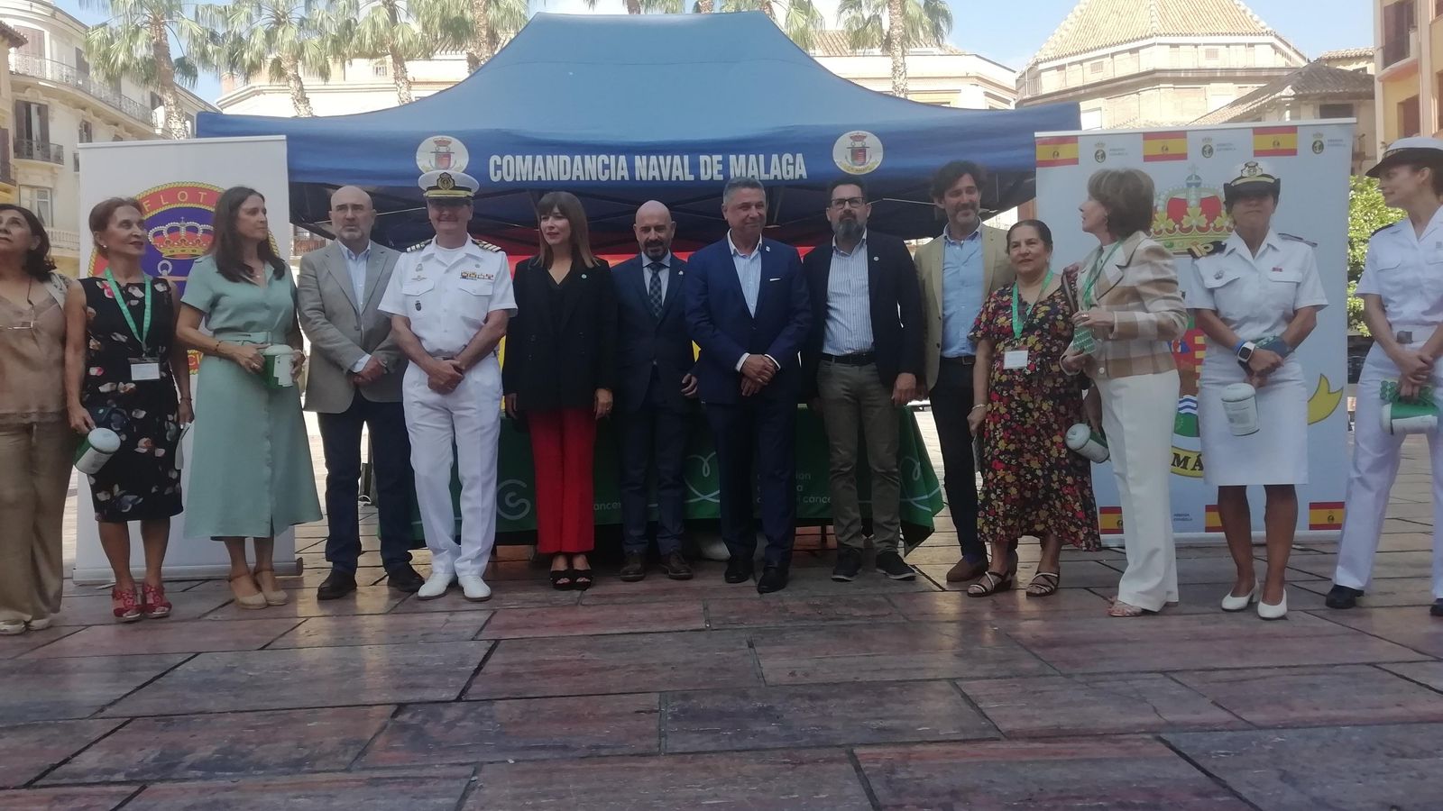Presentación, este jueves, de la cuestación de la AECC en la Plaza de la Constitución.
