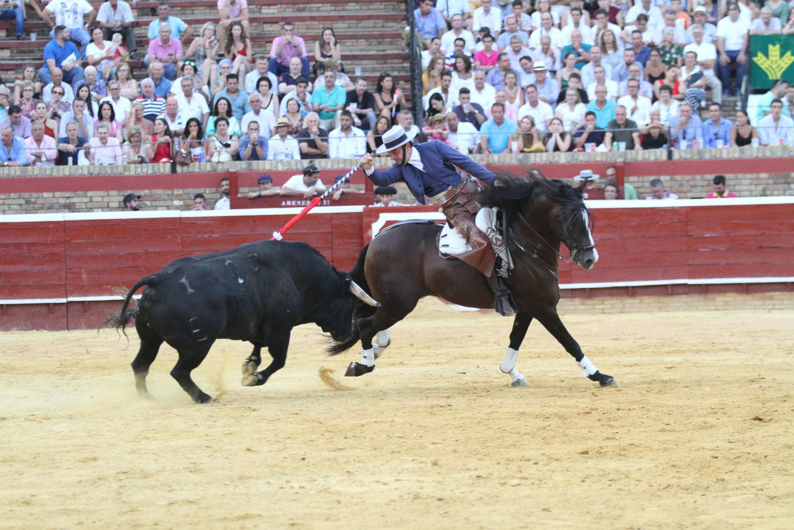 Festejo de Rejones en el coso de La Merced por Colombinas.