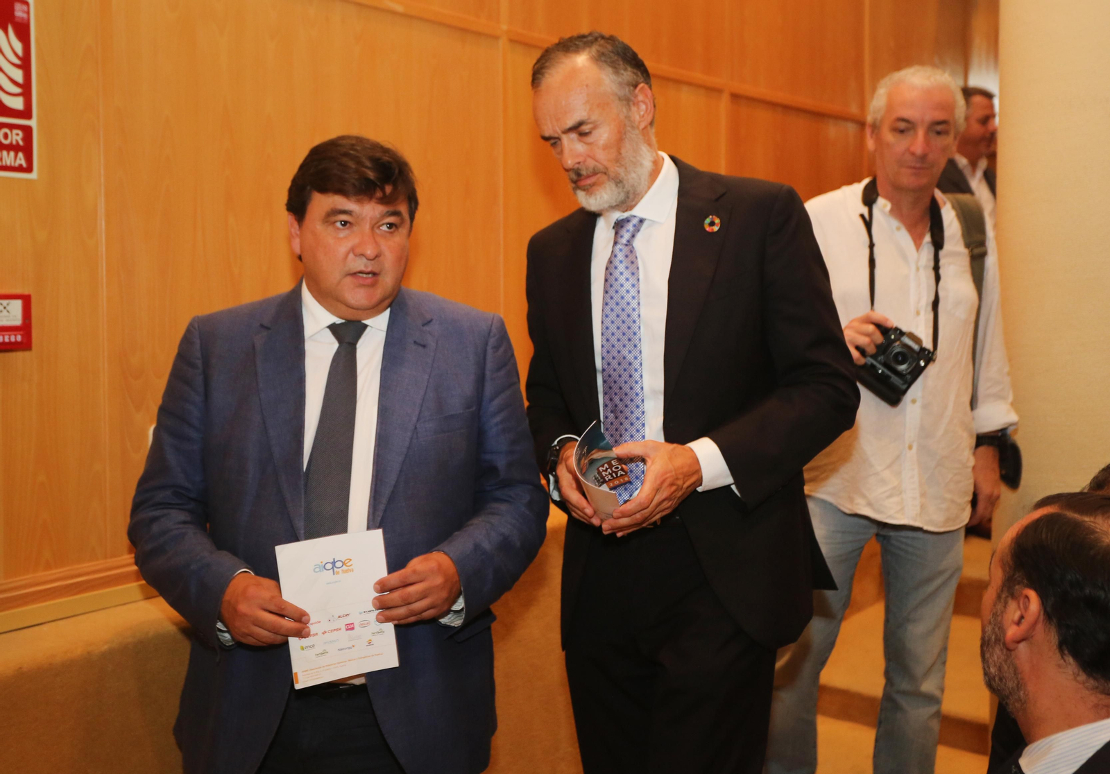 Presentación memoria de la Aiqbe en imágenes