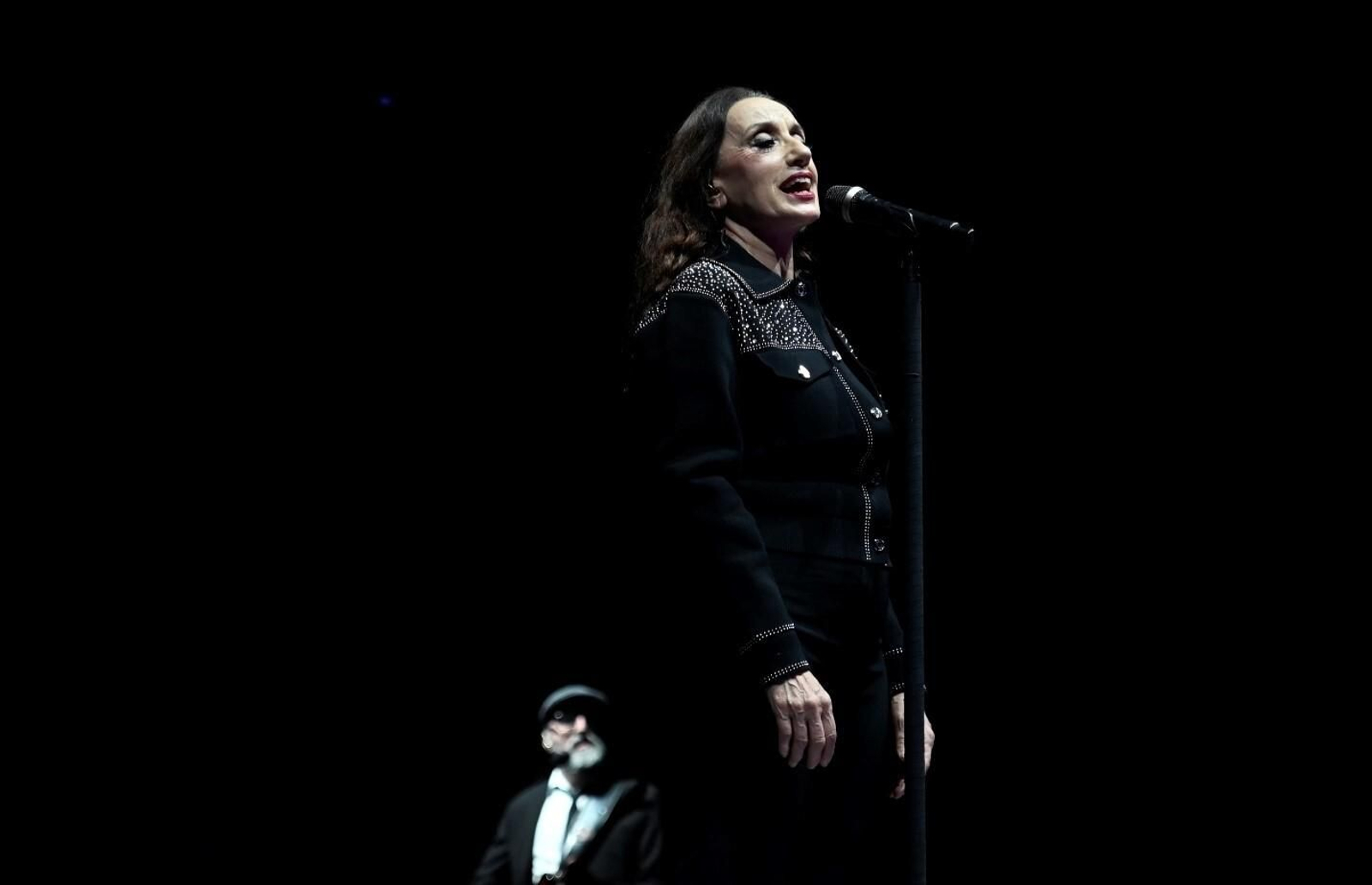 Las mejores imágenes del concierto de Luz Casal en Córdoba