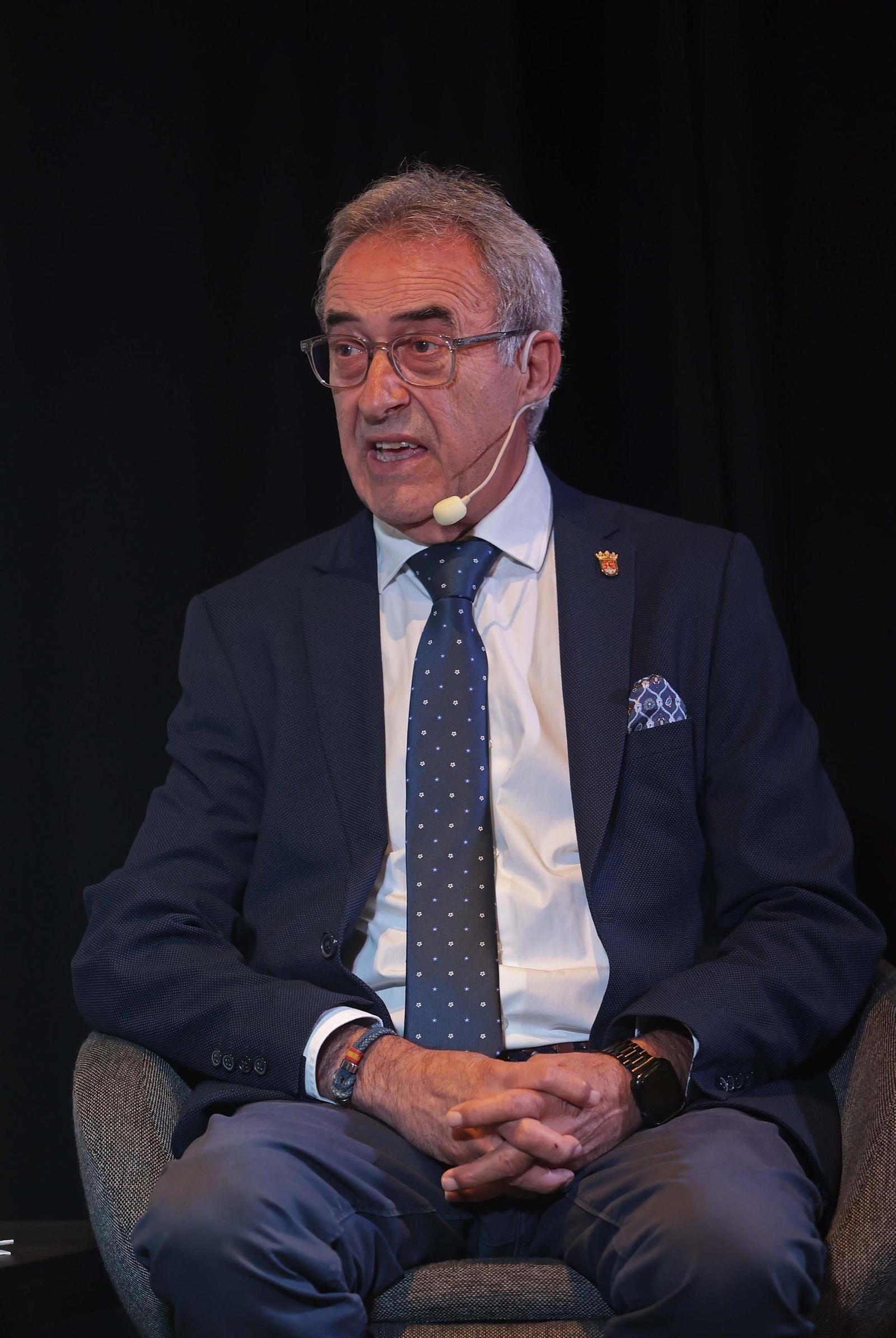 Fotos del desayuno-coloquio 'Infraestructuras: un pilar esencial para el desarrollo de la provincia' de la Diputación Provincial de Cádiz