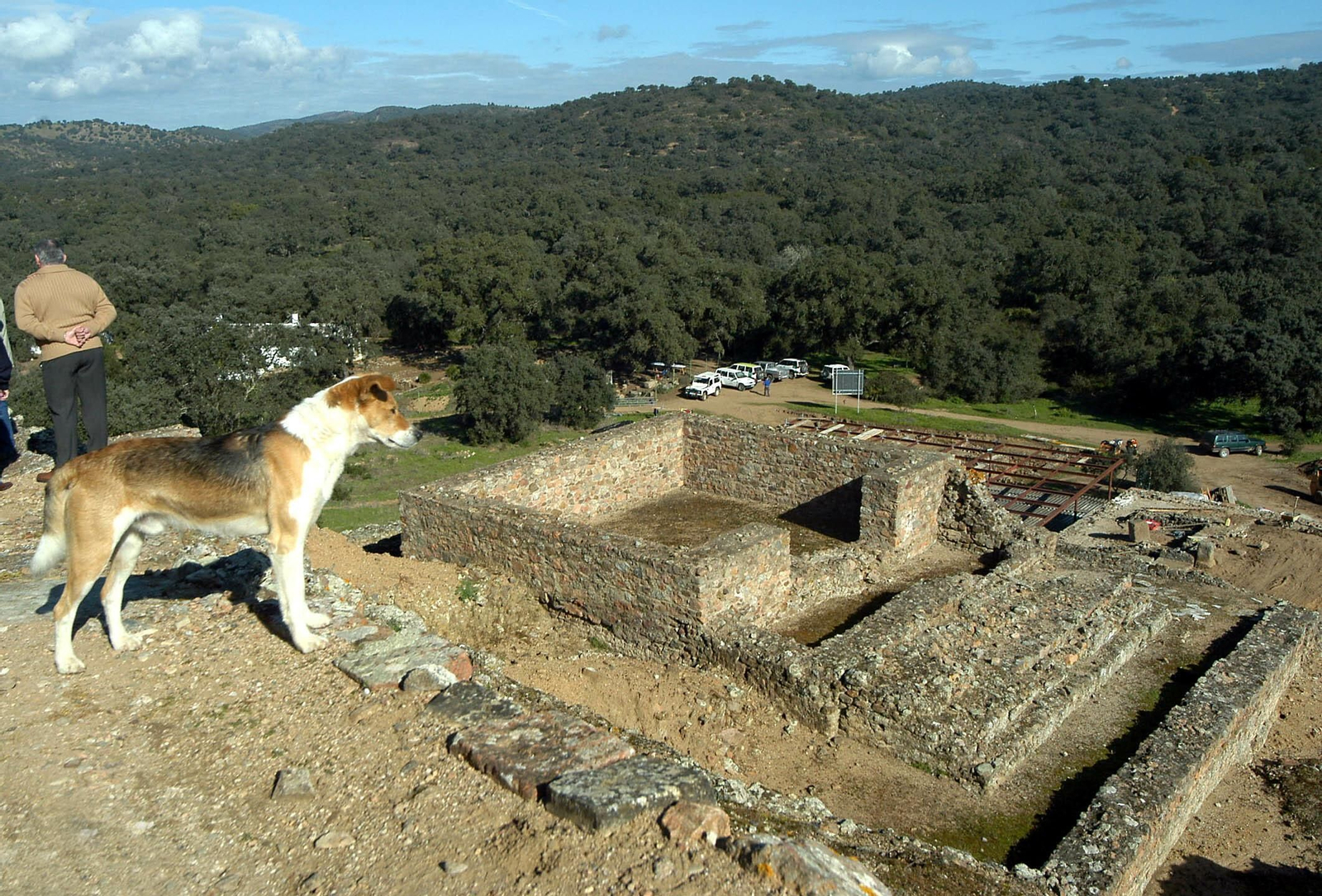 Restos de la antigua ciudad romana de Munigua, en Villanueva del Río y Minas.