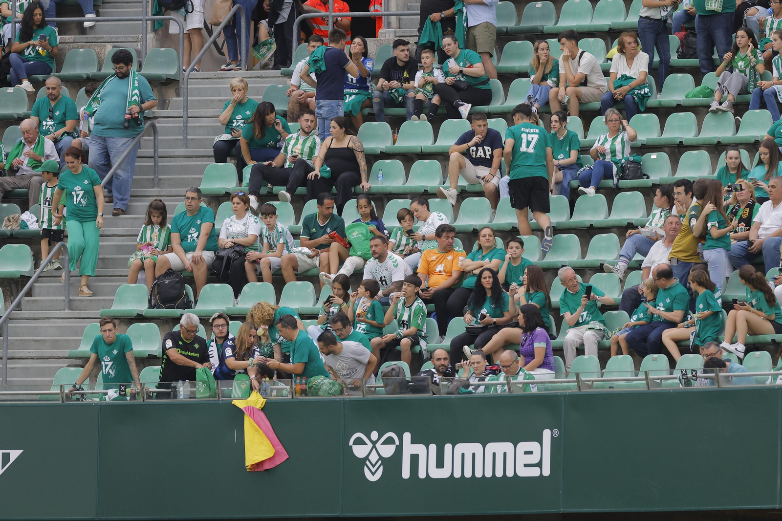 Búscate en las fotos de la despedida de Joaquín