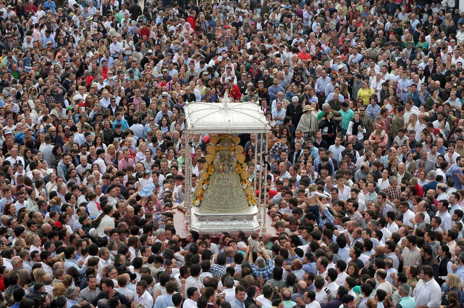 El Lunes de Pentecostés en imágenes