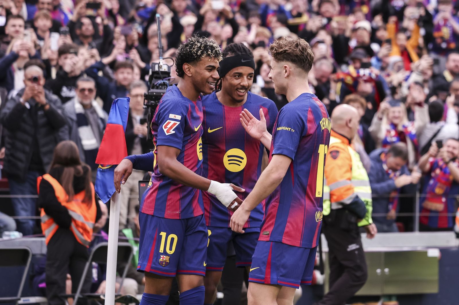 Las fotos del Barcelona-Villarreal en la gran tarde de Lamine