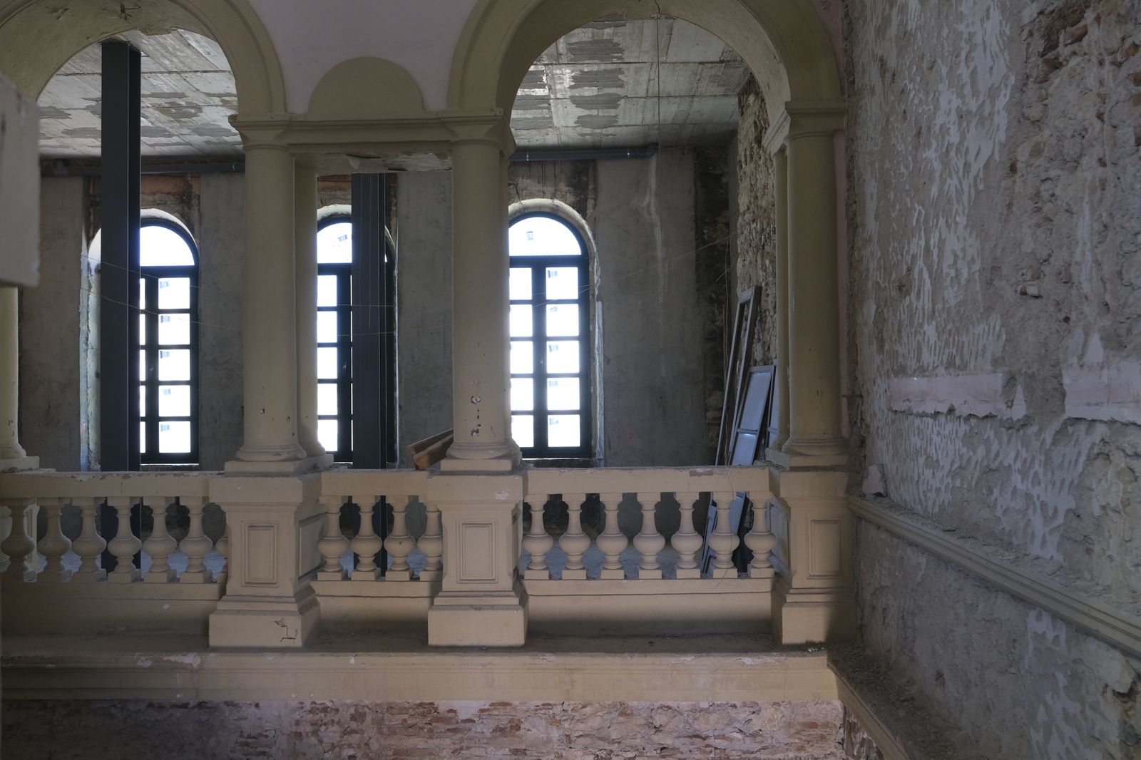 Fotogalería de la firma del convenio de las obras finales del edificio del Ayuntamiento de Almería