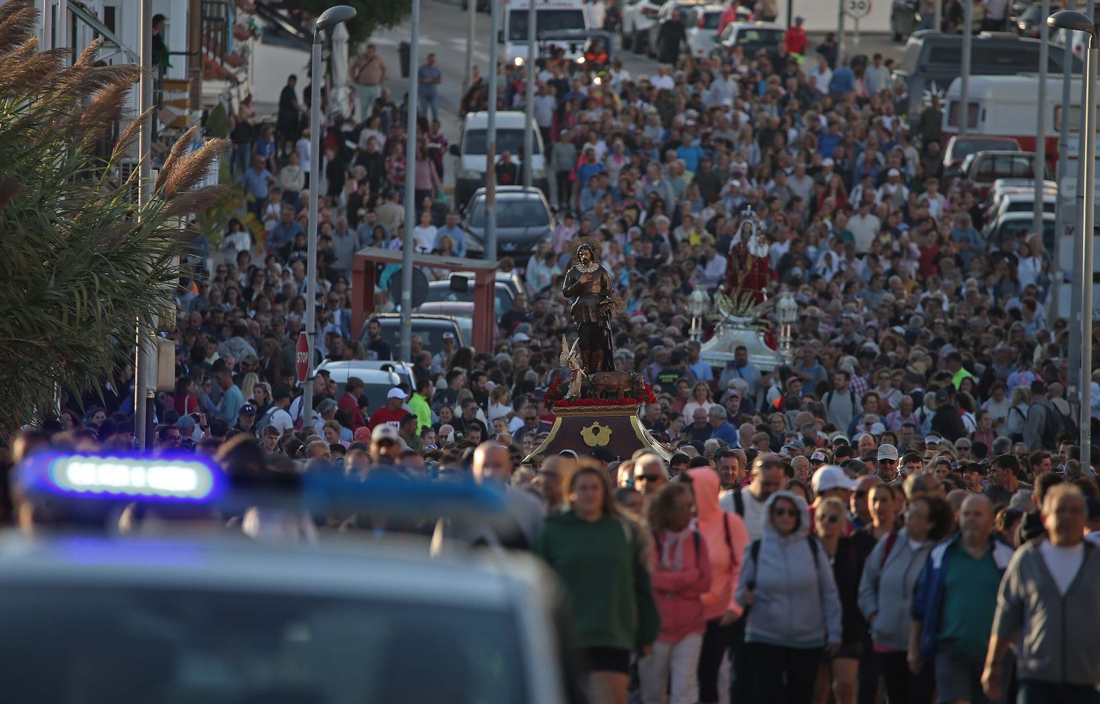 El regreso a su templo de la Virgen de la Luz de Tarifa, en imágenes