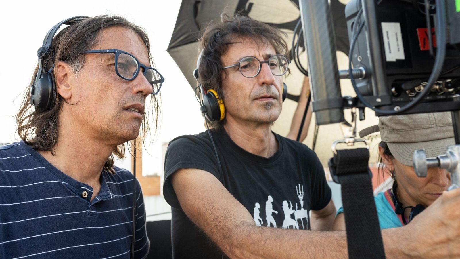Los dos directores en un momento de la grabación. Los dos directores en un momento de la grabación.