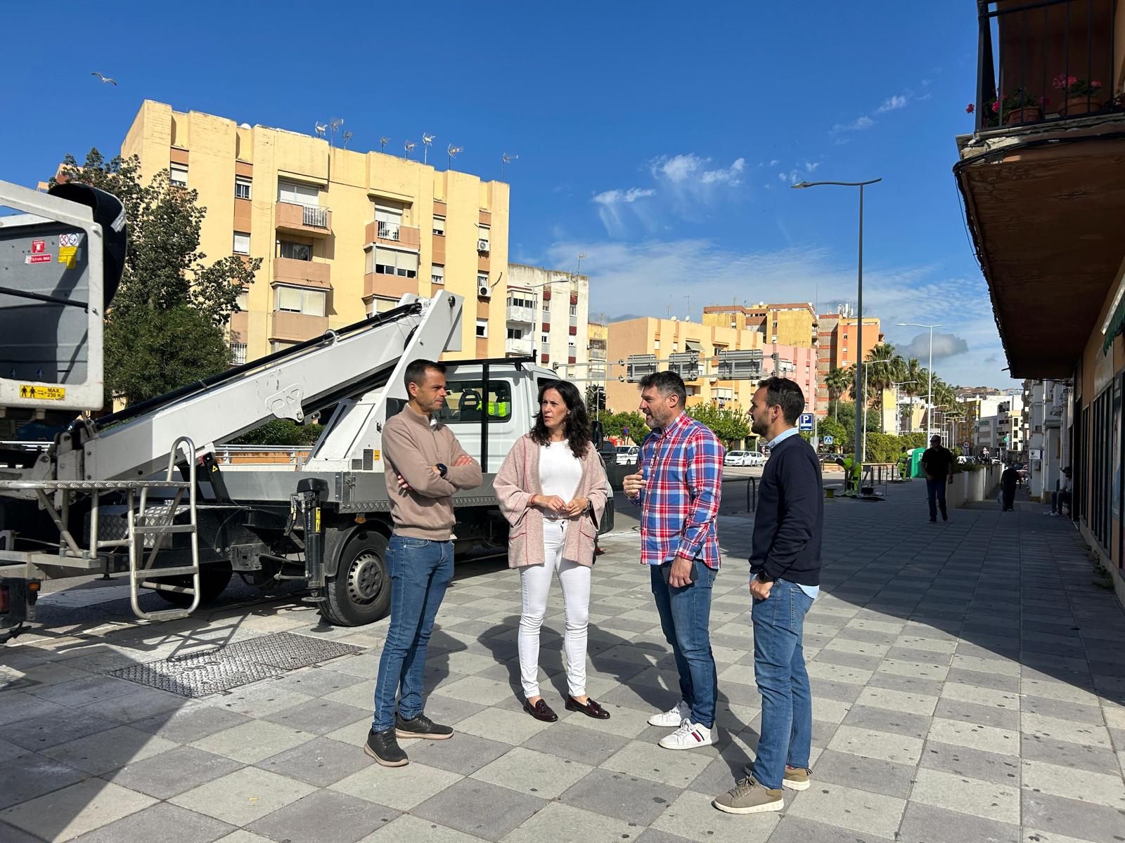 Parte del alumbrado renovado en la Cuesta del Rayo.